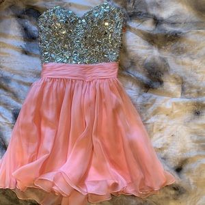 La Femme short prom dress